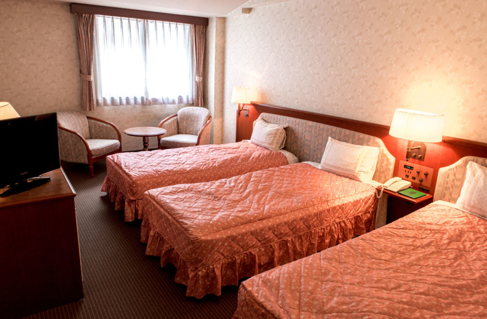 Kurashiki Ivy Square Hotel Exterior photo